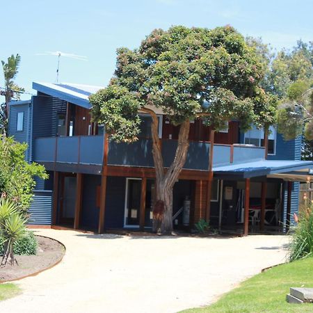 Deckchairs Villa Smiths Beach Exterior photo